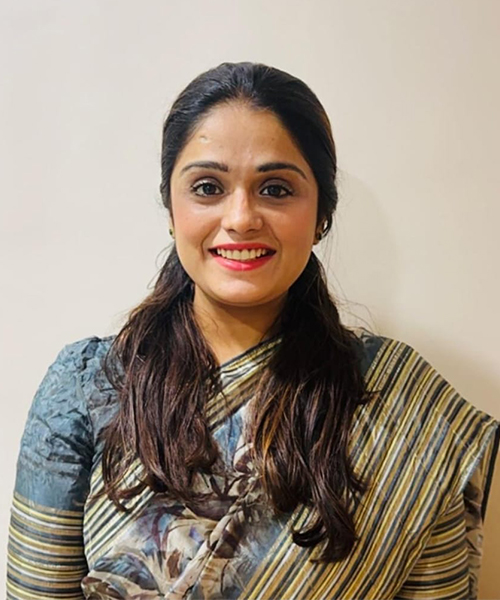 Dr Nalini